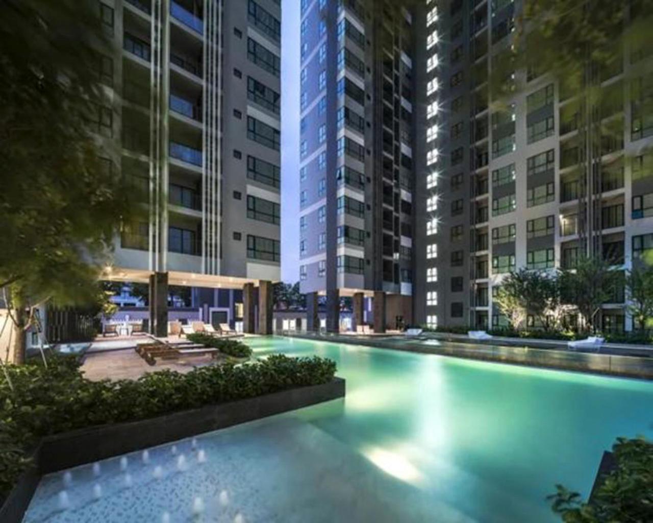 Central Pattaya Base Condo Kültér fotó